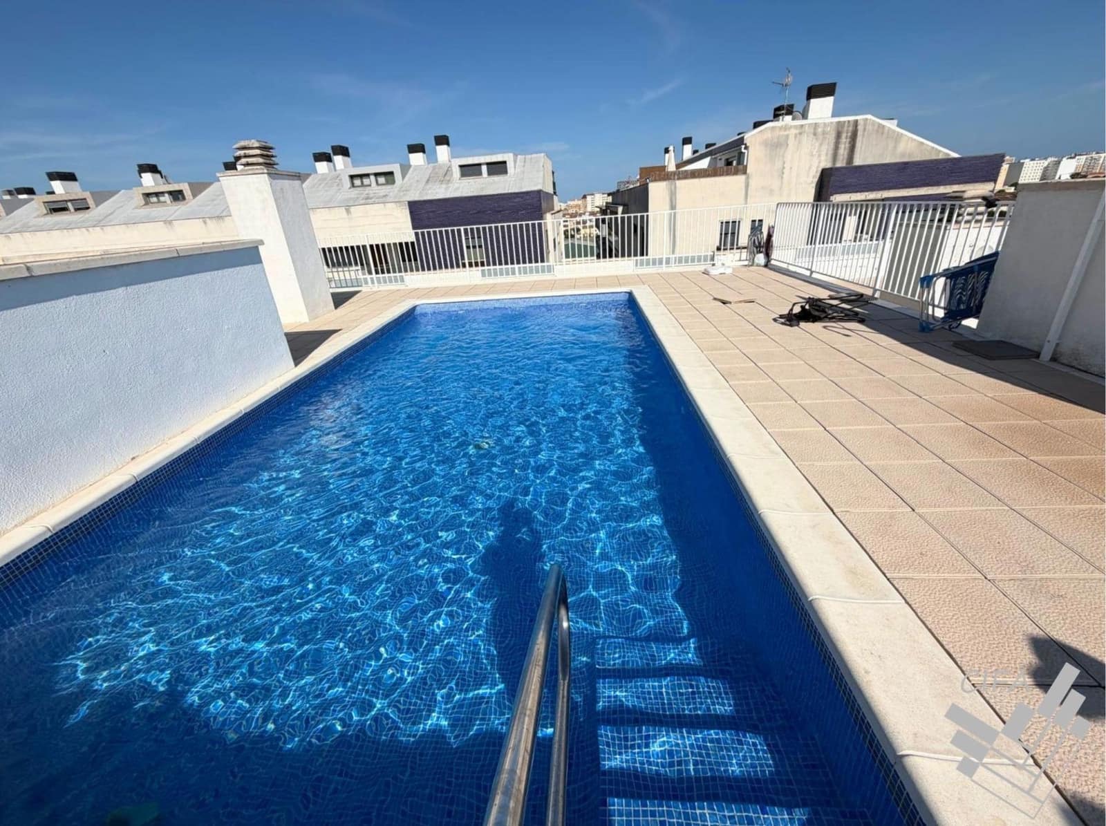 3 slaapkamer Flat te koop in Vinaros met zwembad - € 175.000 (Ref: 9940011)