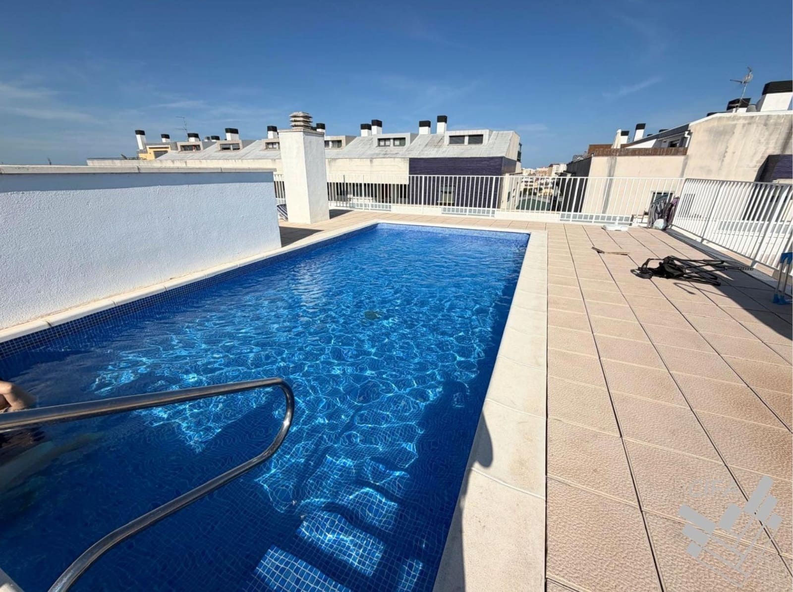 3 slaapkamer Flat te koop in Vinaros met zwembad - € 175.000 (Ref: 9940011)