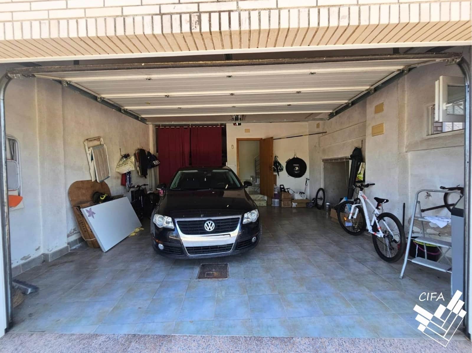 4 slaapkamer Villa te koop in Santa Magdalena de Polpis met garage - € 465.000 (Ref: 9947949)