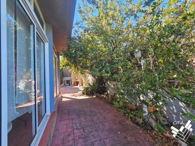 4 soverom Villa til salgs i Santa Magdalena de Polpis med garasje - € 465 000 (Ref: 9947949)