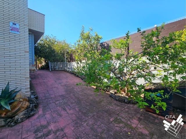 4 soverom Villa til salgs i Santa Magdalena de Polpis med garasje - € 465 000 (Ref: 9947949)