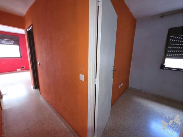 4 soveværelse Lejlighed til salg i Castelló de la Plana - € 117.600 (Ref: 9958011)