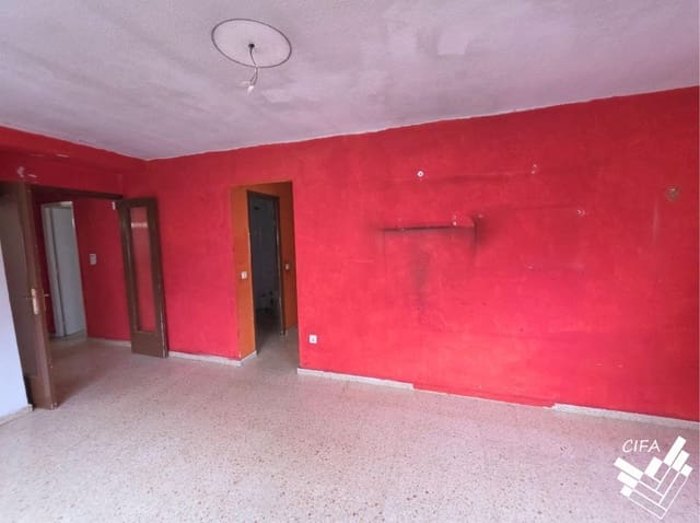 4 soveværelse Lejlighed til salg i Castelló de la Plana - € 117.600 (Ref: 9958011)