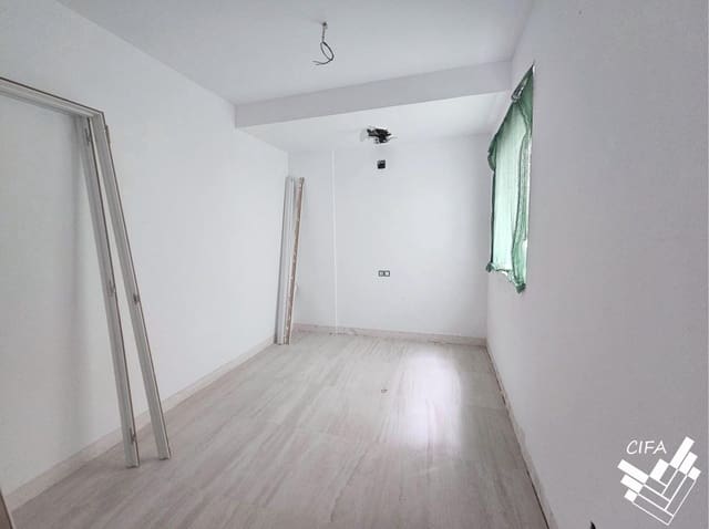 2 bedroom Flat for sale in Vinaròs - € 176,000 (Ref: 9959814)