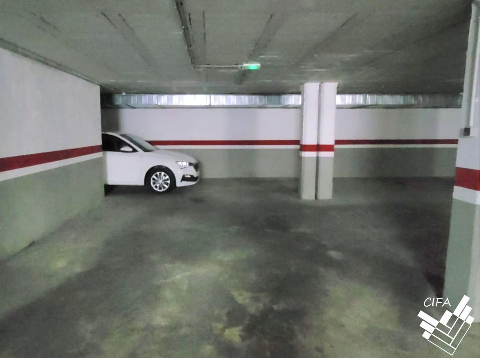 Autotalli myytävänä paikassa Vinaros - 18 500 € (Ref: 9986911)
