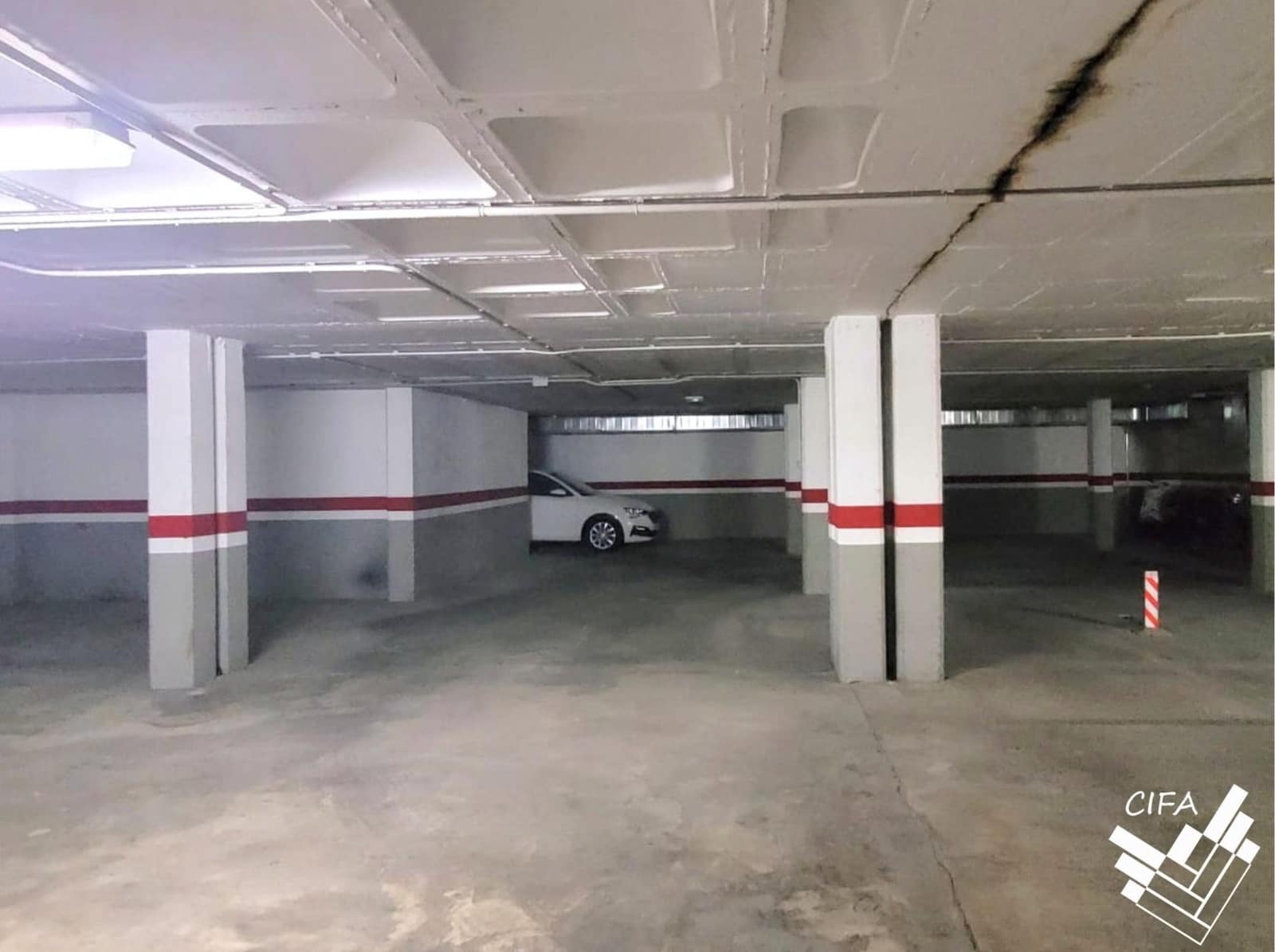 Autotalli myytävänä paikassa Vinaros - 18 500 € (Ref: 9986911)