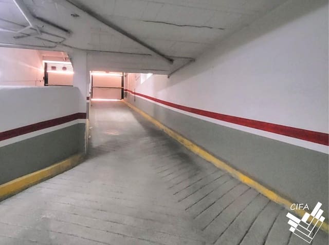 Garage for sale in Vinaròs - € 18,500 (Ref: 9986911)