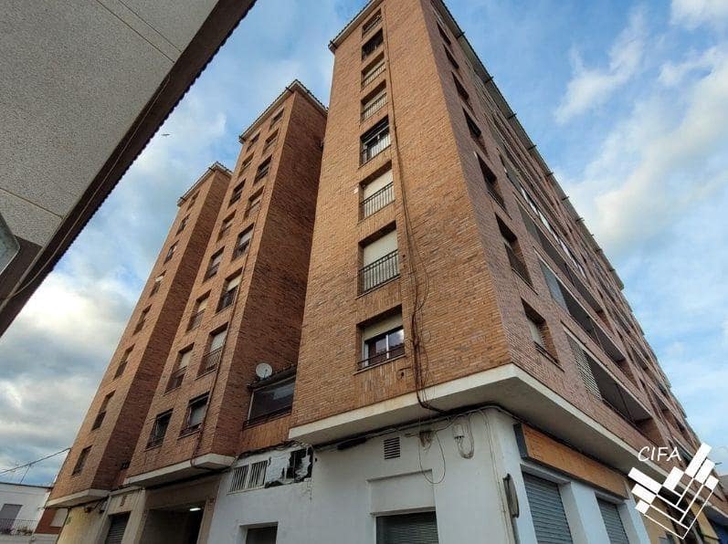 Piso de 3 habitaciones en Vinaròs en venta - 155.000 € (Ref: 9999644)