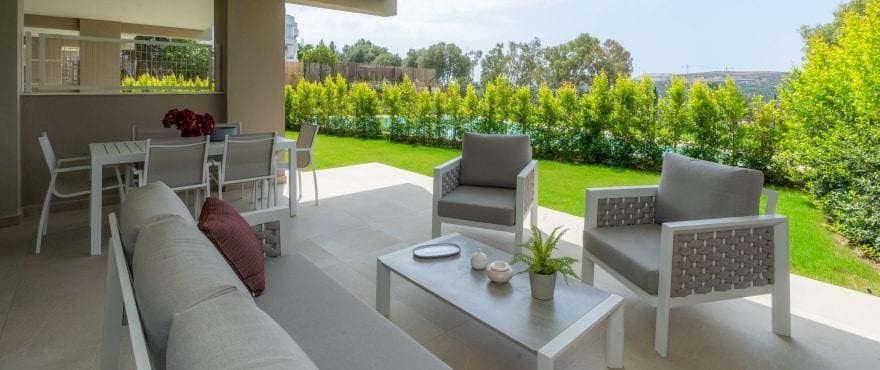 2 sovrum Lägenhet till salu i Estepona med pool garage - 370 000 € (Ref: 10094282)