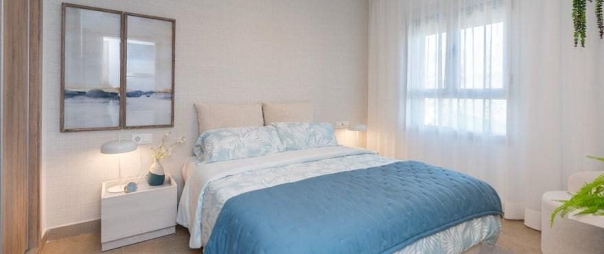2 sovrum Lägenhet till salu i Estepona med pool garage - 370 000 € (Ref: 10094282)