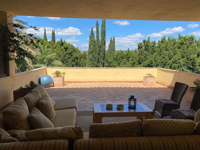 Chalet de 4 habitaciones en Sotogrande Alto, San Roque en venta con piscina garaje - 1.650.000 € (Ref: 10115503)