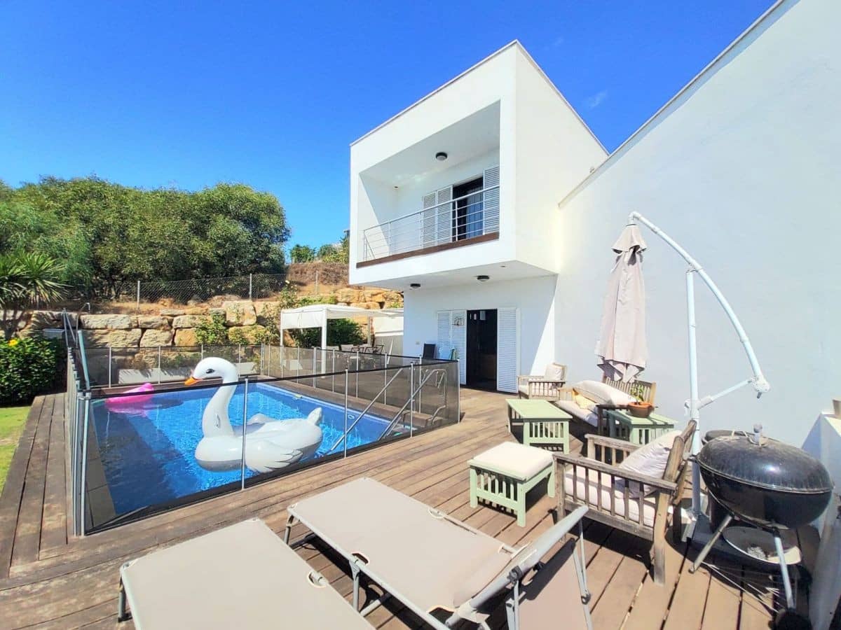 5 Zimmer Villa zu verkaufen in Sotogrande mit Pool Garage - 1.190.000 € (Ref: 7902728)