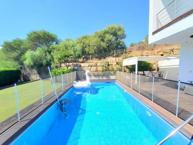 5 Zimmer Villa zu verkaufen in Sotogrande, San Roque mit Pool Garage - 1.190.000 € (Ref: 7902728)