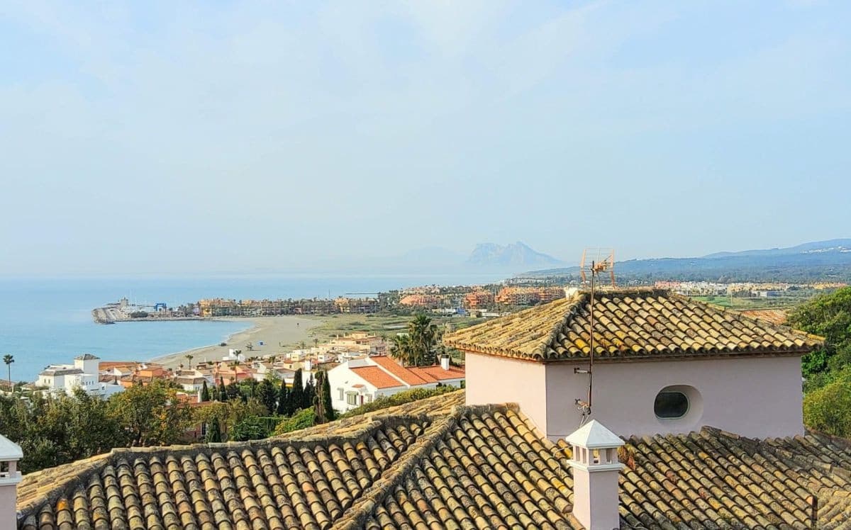 5 Zimmer Villa zu verkaufen in Sotogrande mit Pool Garage - 1.190.000 € (Ref: 7902728)