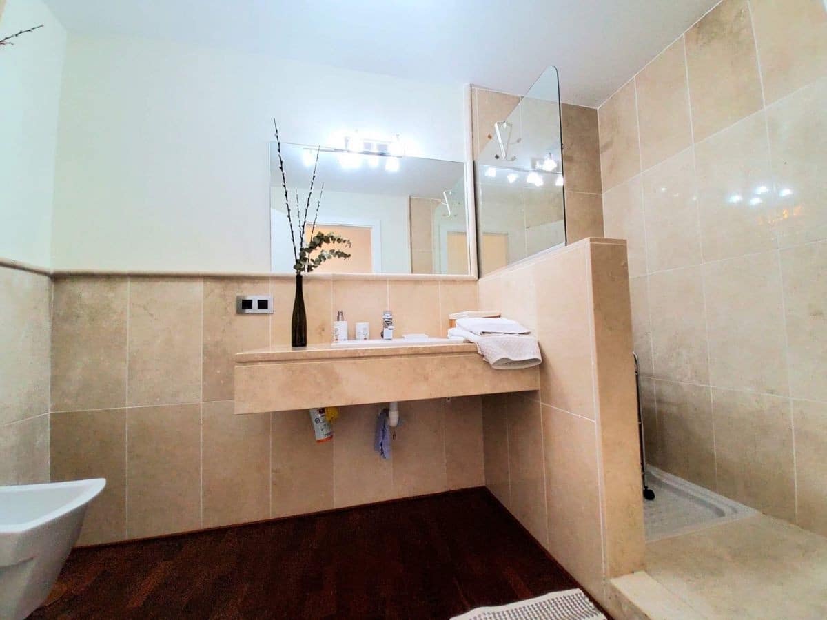5 Zimmer Villa zu verkaufen in Sotogrande mit Pool Garage - 1.190.000 € (Ref: 7902728)