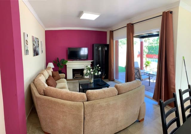 4 soveværelse Villa til leje i Sotogrande, San Roque - € 4.000 (Ref: 8551971)