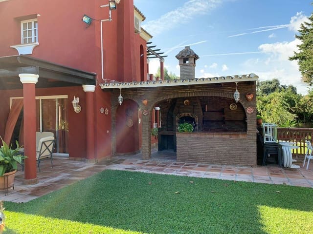 4 soveværelse Villa til leje i Sotogrande, San Roque - € 4.000 (Ref: 8551971)