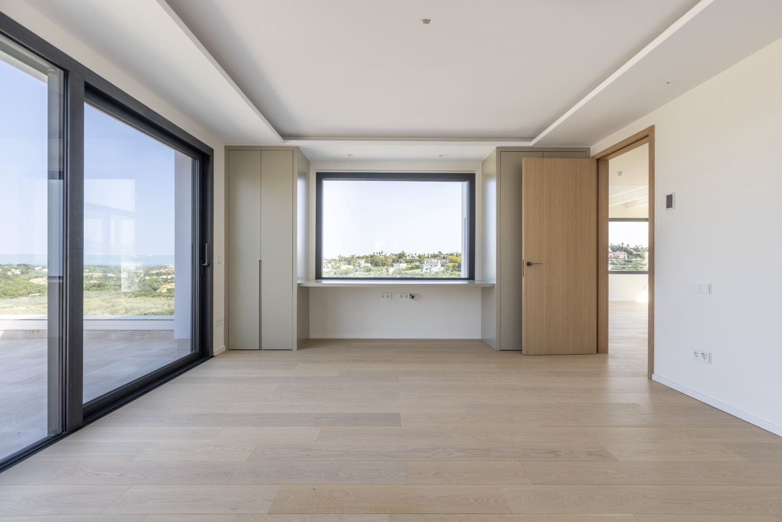 8 slaapkamer Villa te koop in Sotogrande met zwembad garage - € 6.975.000 (Ref: 8577509)