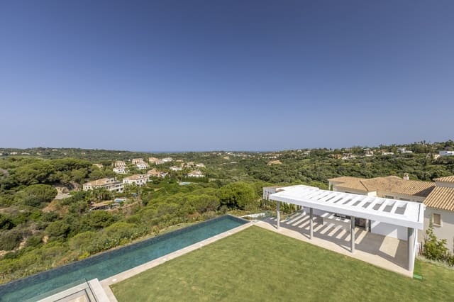 8 slaapkamer Villa te koop in Sotogrande Alto, San Roque met zwembad garage - € 6.975.000 (Ref: 8577509)