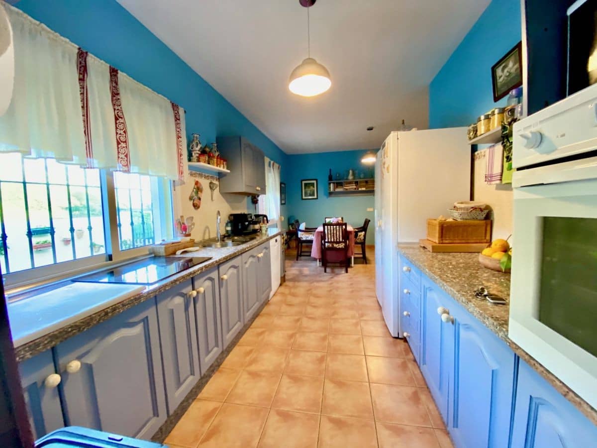 4 camera da letto Villa in vendita in Pueblo Nuevo de Guadiaro con piscina garage - 875.000 € (Rif: 8610961)