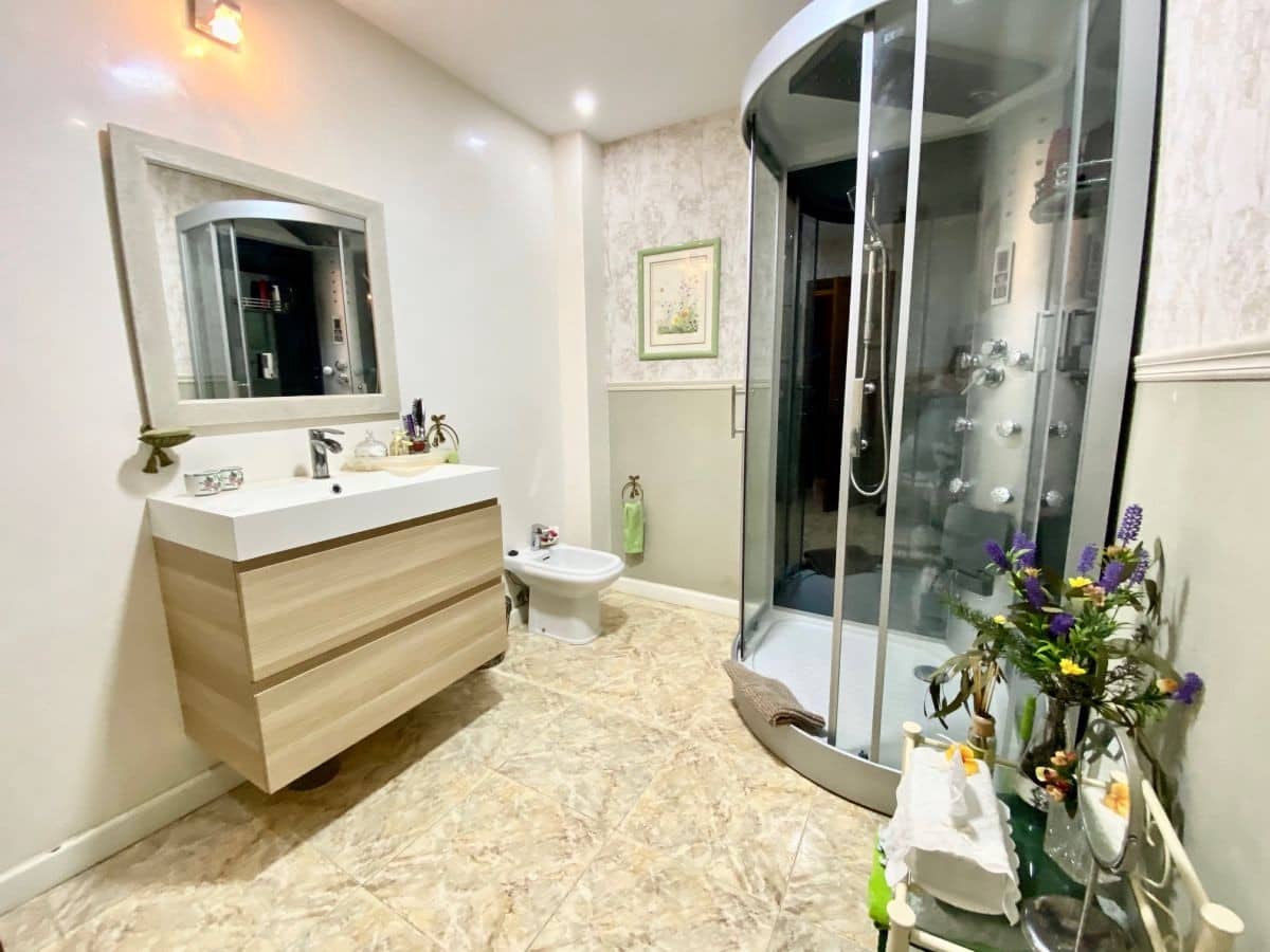 4 camera da letto Villa in vendita in Pueblo Nuevo de Guadiaro con piscina garage - 875.000 € (Rif: 8610961)