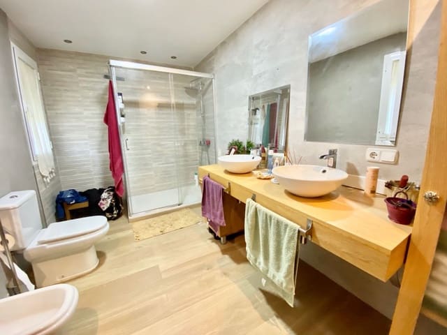 4 camera da letto Villa in vendita in Pueblo Nuevo de Guadiaro, San Roque con piscina garage - 875.000 € (Rif: 8610961)