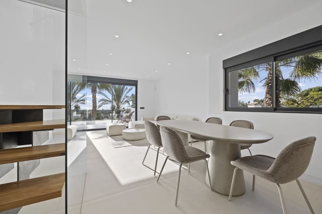 3 chambre Penthouse à vendre à El Paraiso, Estepona avec piscine garage - 659 000 € (Ref: 8902881)