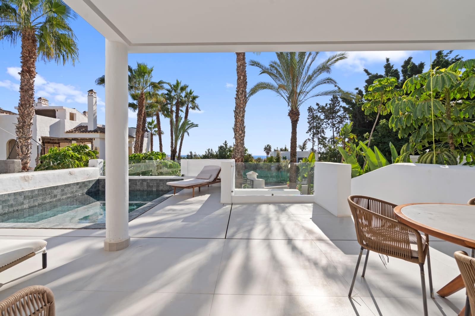 4 sovrum Lägenhet till salu i El Paraiso med pool garage - 915 000 € (Ref: 8903262)