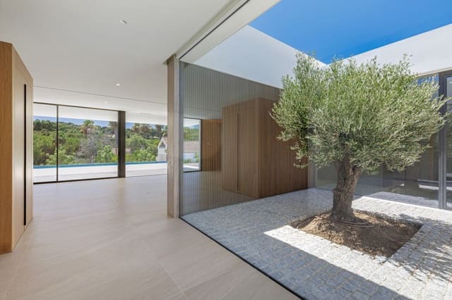4 camera da letto Villa in vendita in Sotogrande, San Roque con piscina garage - 2.350.000 € (Rif: 8951273)