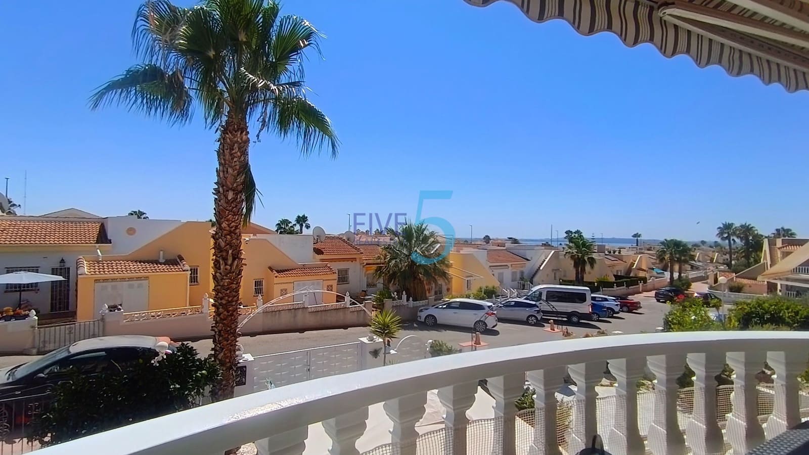 Casa de 3 habitaciones en Ciudad Quesada en venta con piscina garaje - 259.000 € (Ref: 10000062)