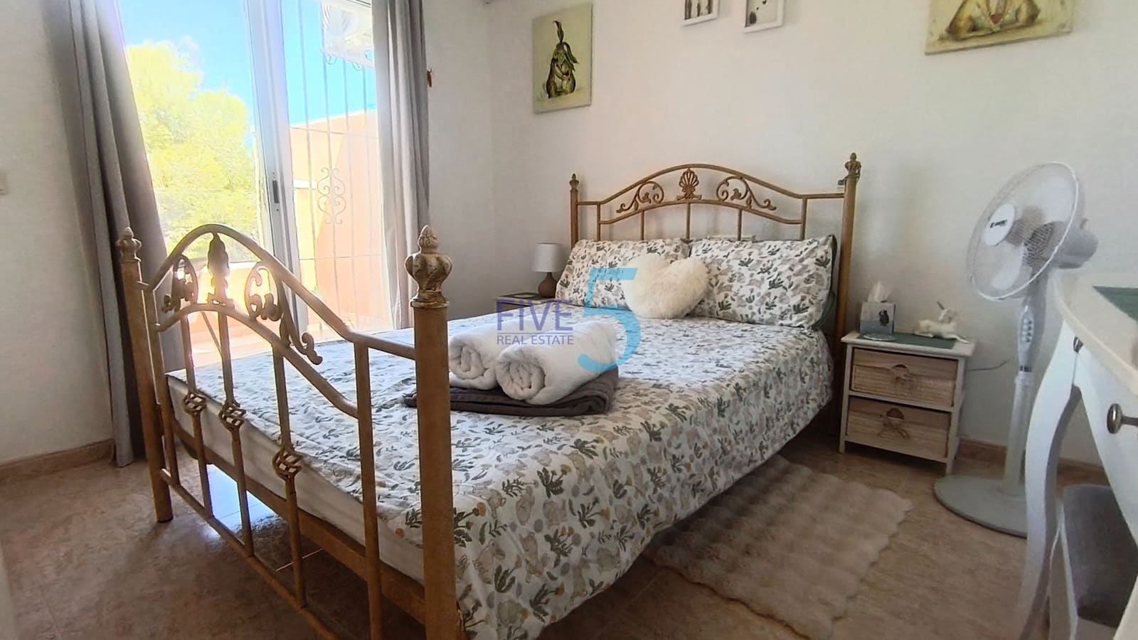 Casa de 3 habitaciones en Ciudad Quesada en venta con piscina garaje - 259.000 € (Ref: 10000062)