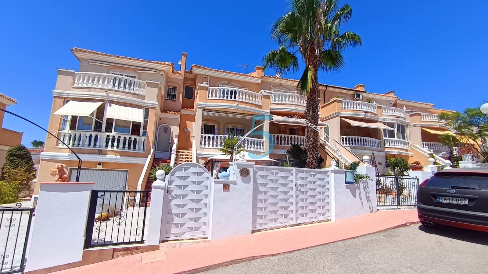 Casa de 3 habitaciones en Ciudad Quesada en venta con piscina garaje - 259.000 € (Ref: 10000062)