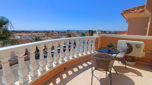 Casa de 3 habitaciones en Ciudad Quesada, Rojales en venta con piscina garaje - 259.000 € (Ref: 10000062)