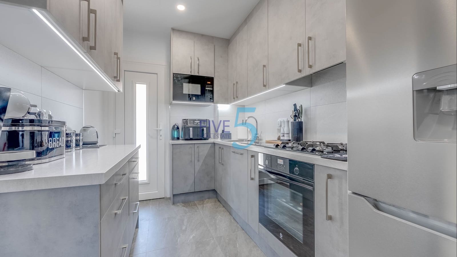 3 quarto Casa em Banda para venda em Ciudad Quesada com piscina - 239 995 € (Ref: 10000063)