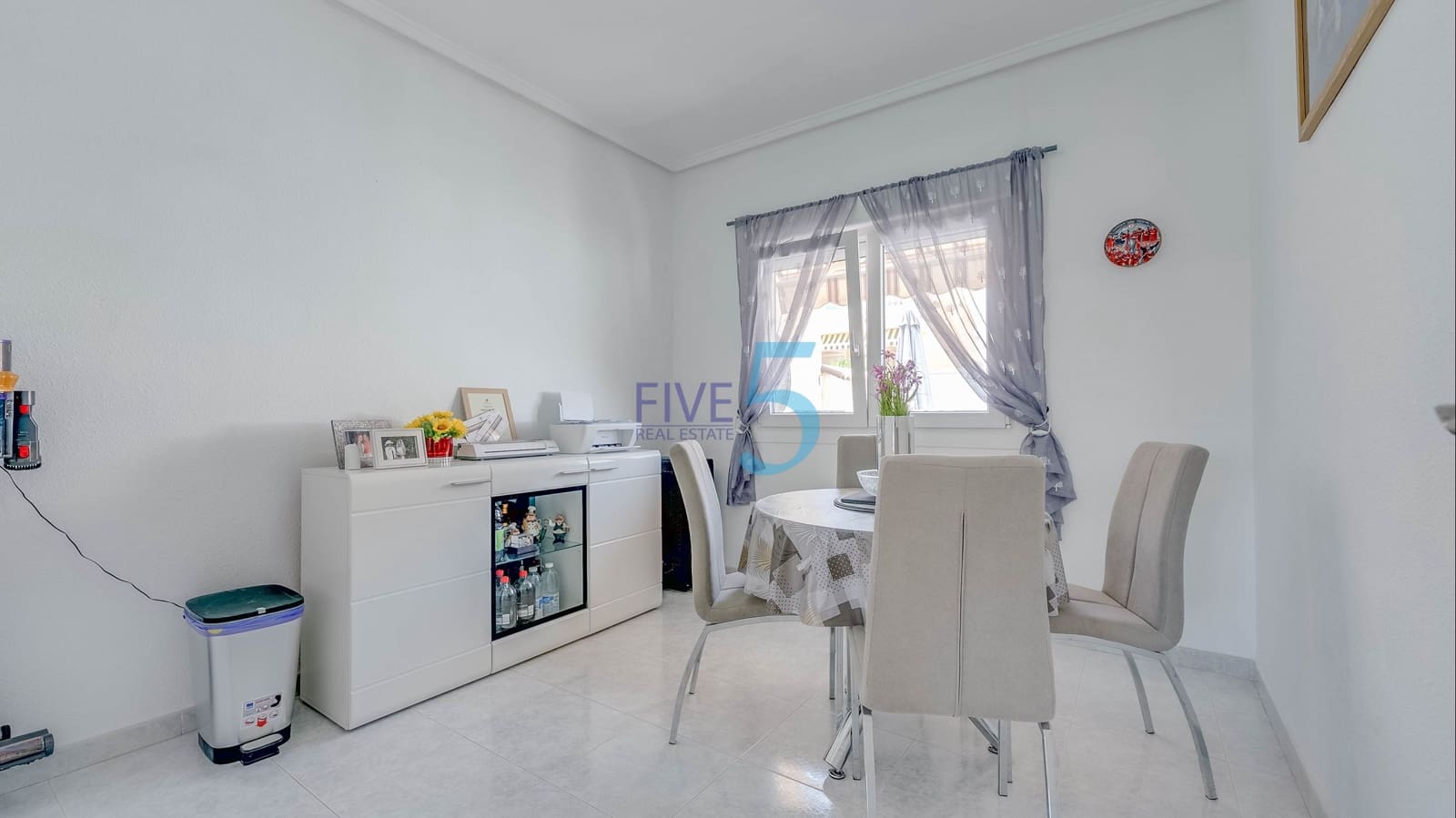 3 quarto Casa em Banda para venda em Ciudad Quesada com piscina - 239 995 € (Ref: 10000063)