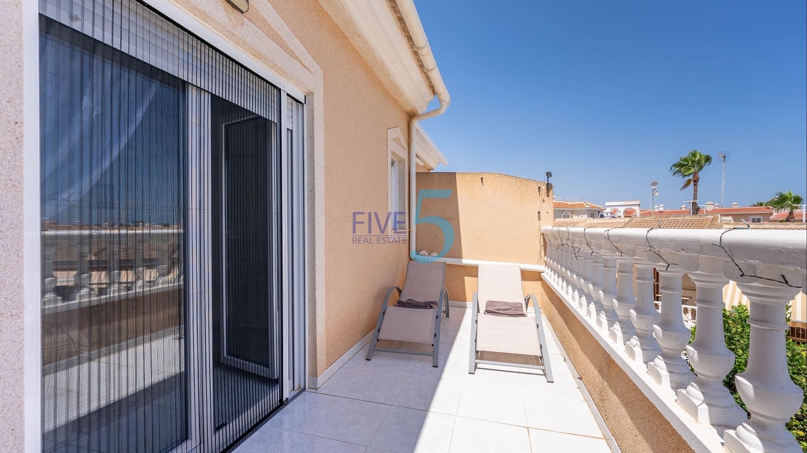 3 quarto Casa em Banda para venda em Ciudad Quesada com piscina - 239 995 € (Ref: 10000063)