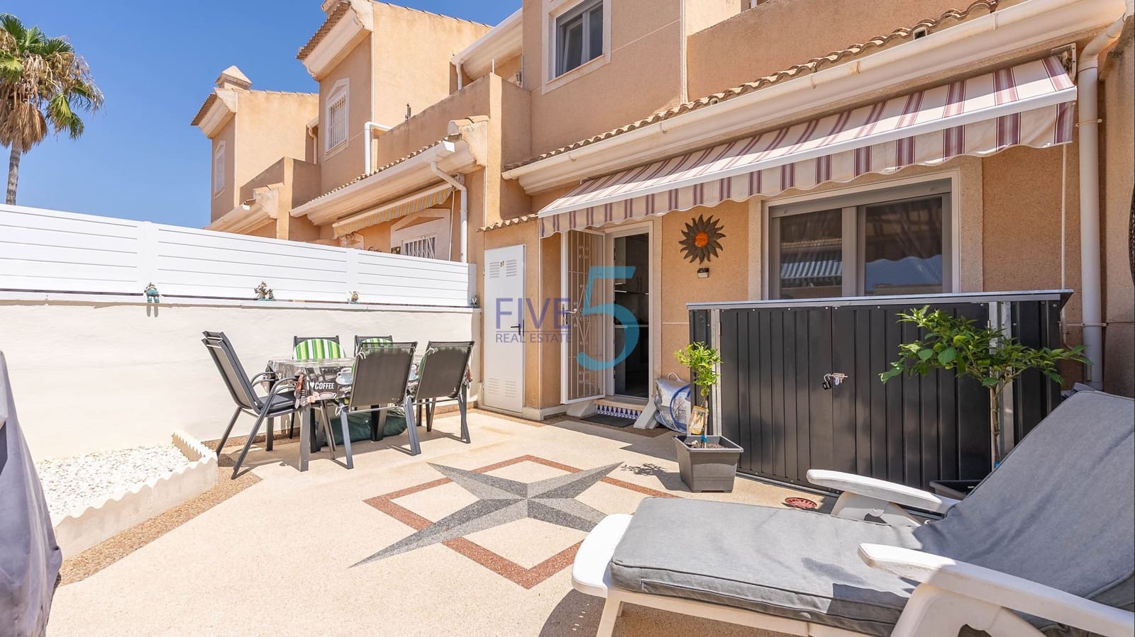 3 quarto Casa em Banda para venda em Ciudad Quesada com piscina - 239 995 € (Ref: 10000063)