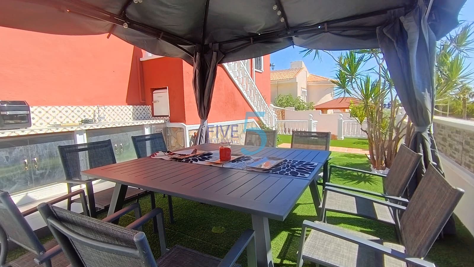 3 bedroom Villa for sale in Ciudad Quesada with pool - € 249,999 (Ref: 10000064)