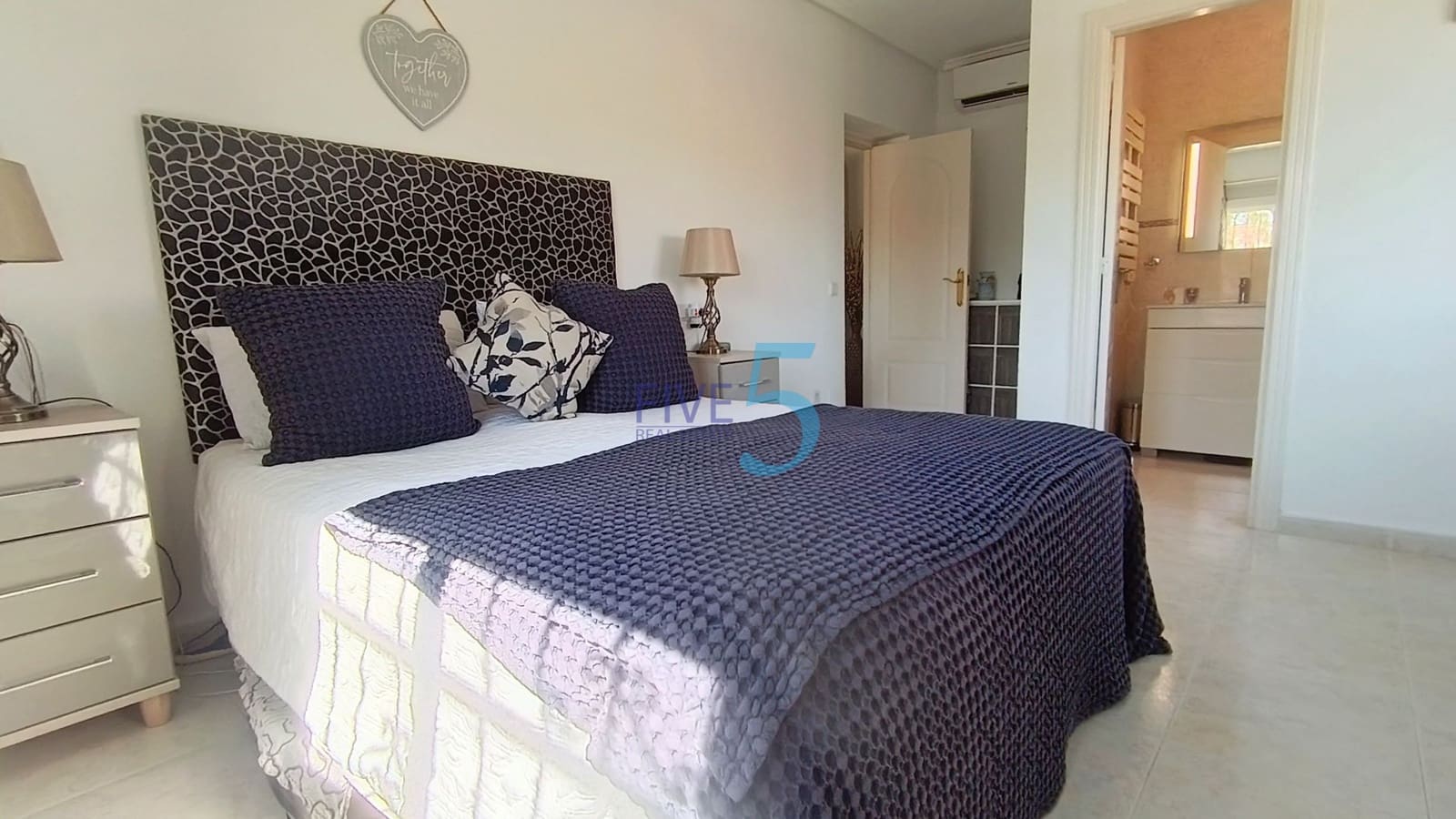 3 bedroom Villa for sale in Ciudad Quesada with pool - € 249,999 (Ref: 10000064)