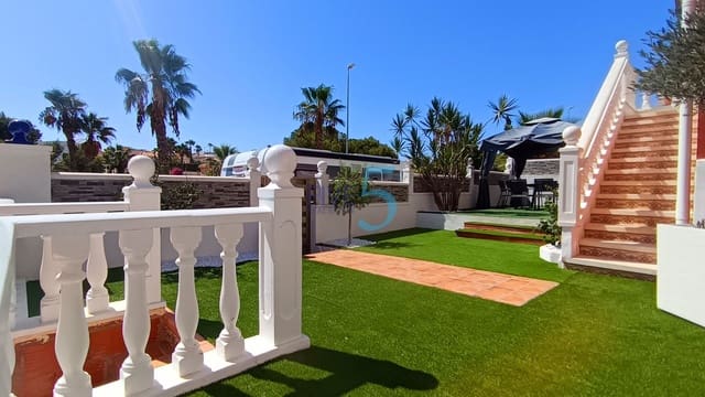 3 bedroom Villa for sale in Ciudad Quesada, Rojales with pool - € 249,999 (Ref: 10000064)