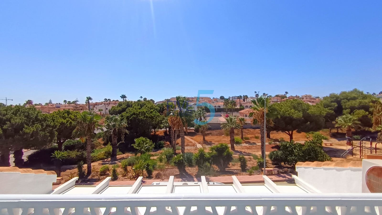 3 bedroom Villa for sale in Ciudad Quesada with pool - € 249,999 (Ref: 10000064)
