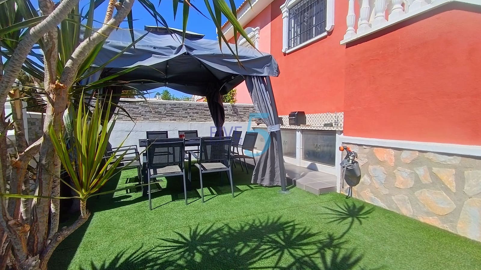 3 bedroom Villa for sale in Ciudad Quesada with pool - € 249,999 (Ref: 10000064)