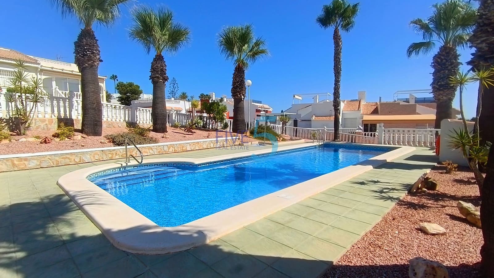 3 bedroom Villa for sale in Ciudad Quesada with pool - € 249,999 (Ref: 10000064)