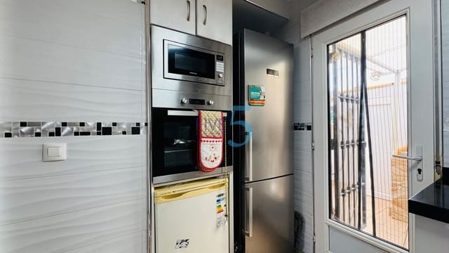 3 slaapkamer Huis te koop in Villamartin, Orihuela met zwembad garage - € 225.000 (Ref: 10000605)