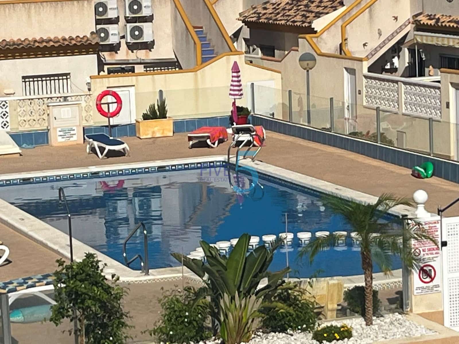 3 slaapkamer Huis te koop in Villamartin met zwembad garage - € 225.000 (Ref: 10000605)