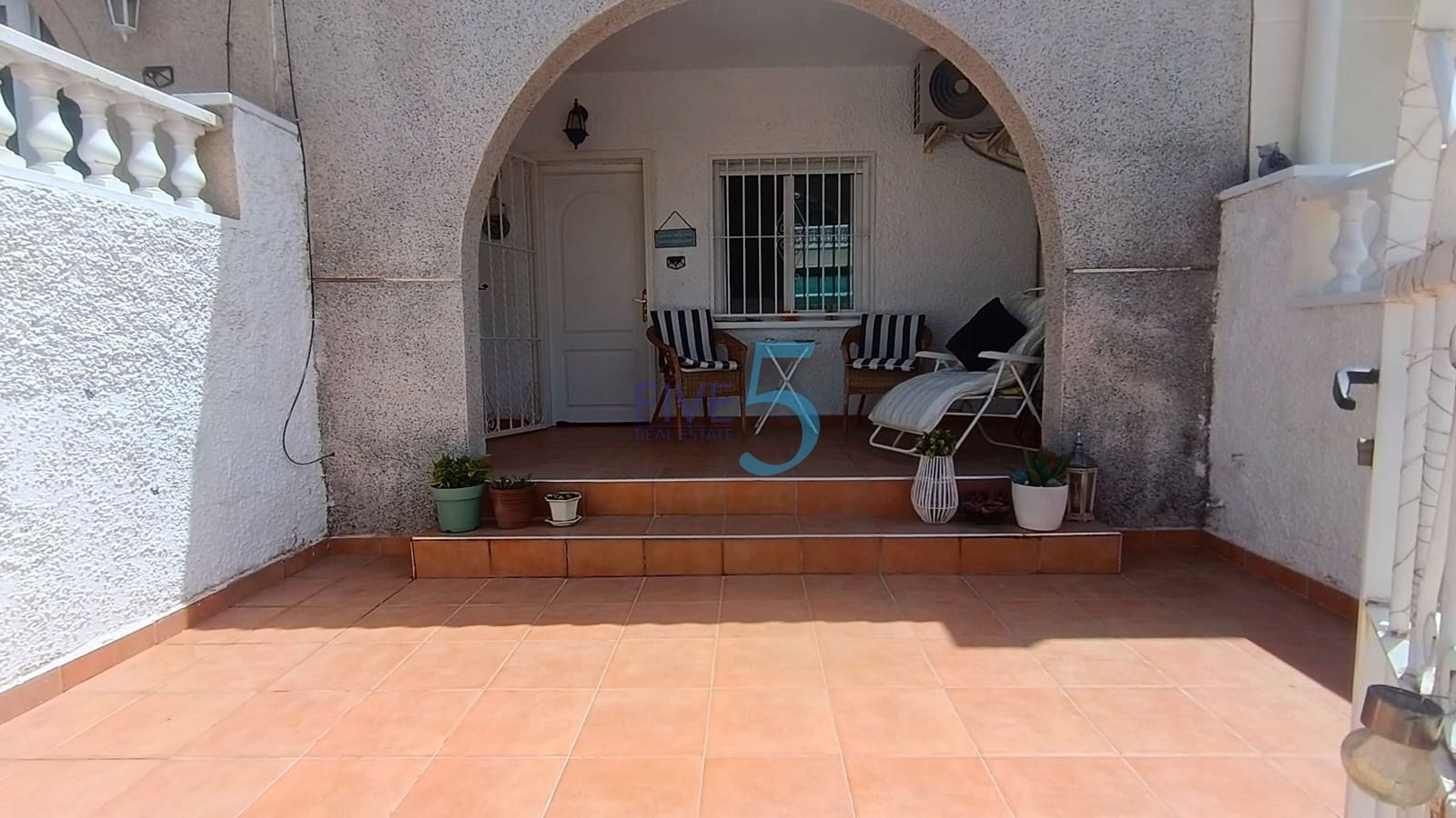1 sovrum Bungalow till salu i Torrevieja - 99 999 € (Ref: 10001188)