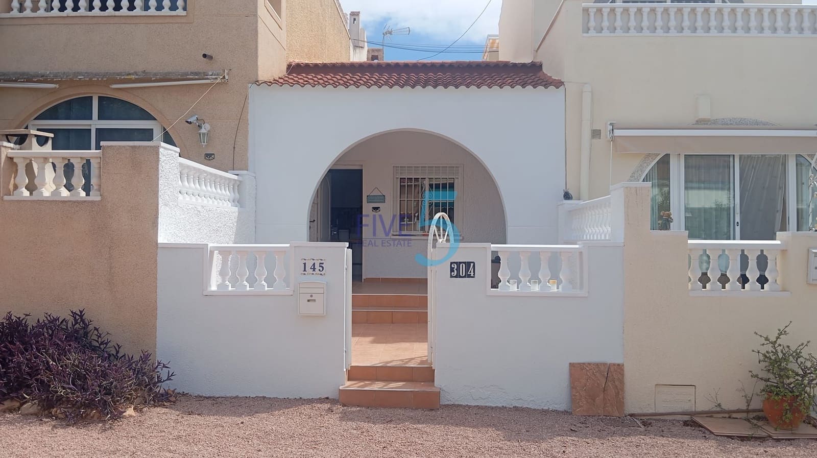 1 soveværelse Bungalow til salg i Torrevieja - € 99.999 (Ref: 10001188)