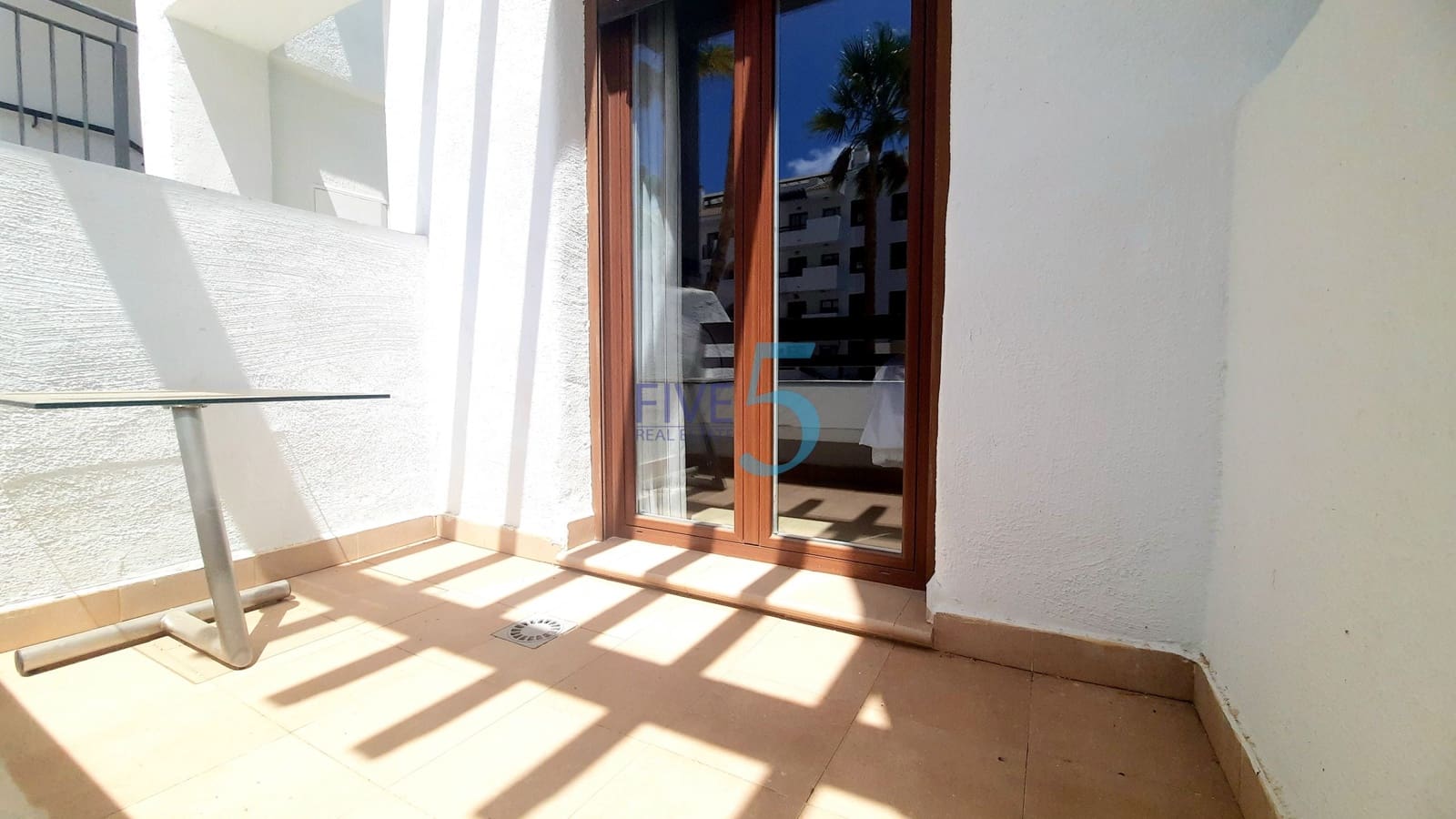 1 sypialnia Apartament na sprzedaż w Los Alcazares z basenem garażem - 145 000 € (Ref: 10002379)