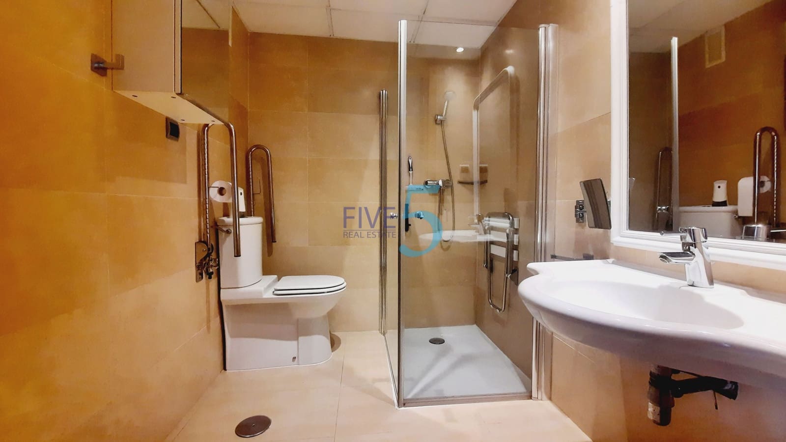 1 sypialnia Apartament na sprzedaż w Los Alcazares z basenem garażem - 145 000 € (Ref: 10002379)