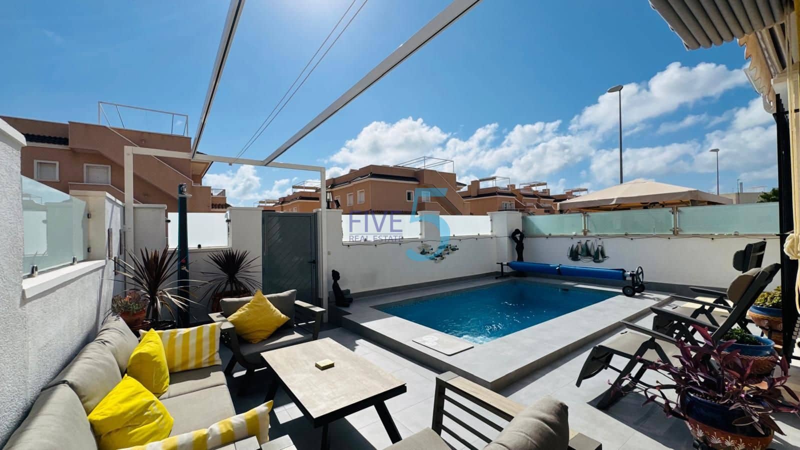 3 quarto Casa em Banda para venda em Orihuela Costa com piscina - 335 000 € (Ref: 10002380)